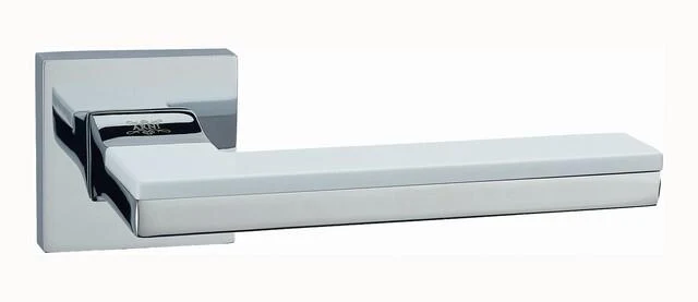 Ручка дверная Квадро KB Z1940E15 (Арни) PC/White